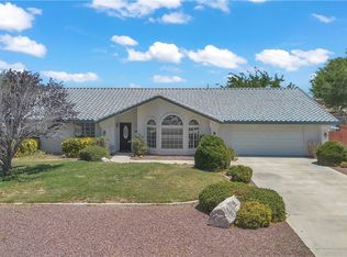 12445 Reata Rd, Apple Valley, CA 92308