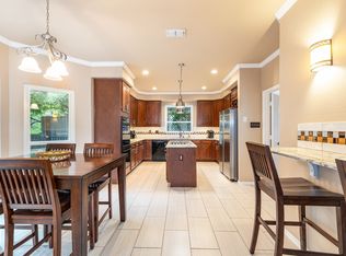 1727 Parkwood Dr, Grapevine, TX 76051