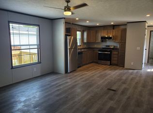 21 Country Forest Dr, Fort Wayne, IN 46818
