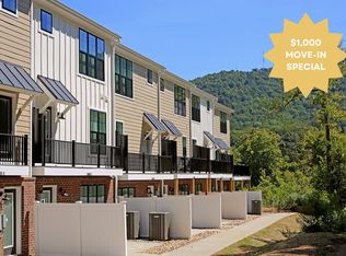 5055 Mary Jackson Ct #B, Charlottesville, VA 22902
