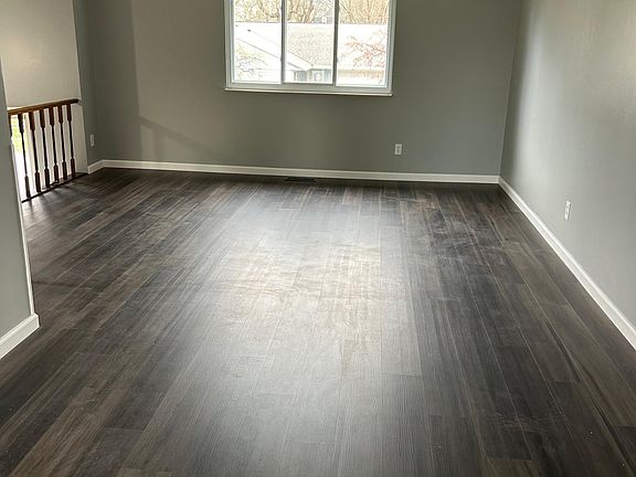 4th image of 5176 Gander Rd W