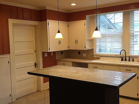 3rd image of 28 Alber Dr