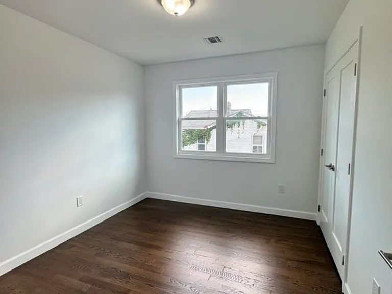 457 Home Ave #2 — Photo 1