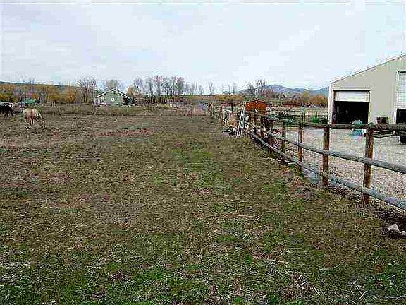 4th image of Nhn Sunny Acres