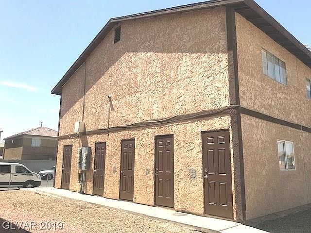 2nd image of 4769 Corsaire Ave APT 1