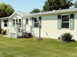 52 Green Village Dr, Lima, NY 14485