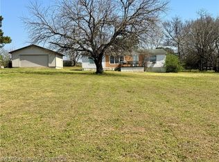 1401 E Northbrook Dr, Van Buren, AR 72956