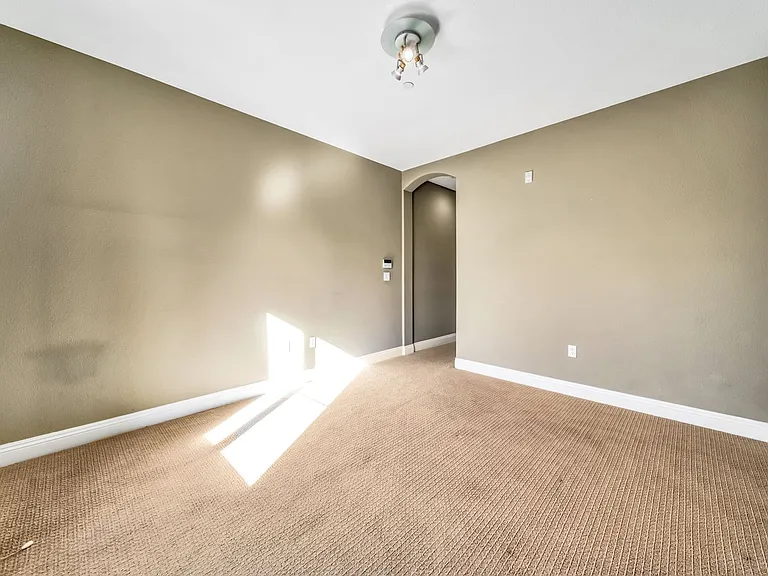 48954 Woodgrove Cmn — Photo 15