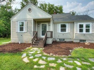 24898 Farmbrook Rd, Southfield, MI 48034