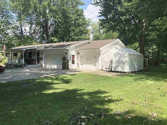 3rd image of 3065 Johann Dr