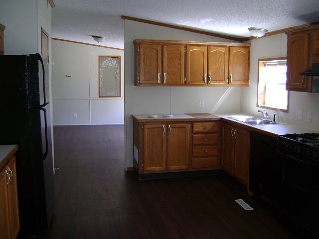 2nd image of 25403 Pershing Dr