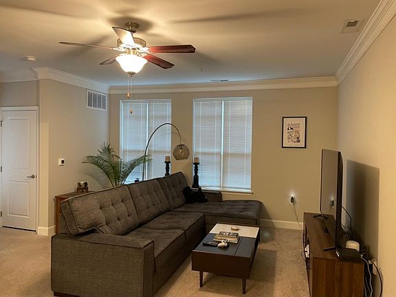 3rd image of 350 Continental Cir APT 202