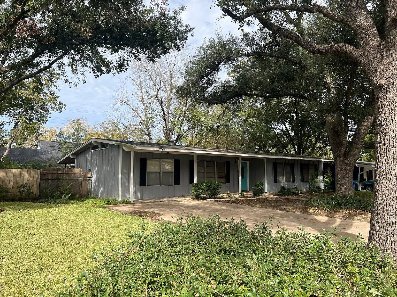 3 bed, 1.5 bath, 1424 sqft, $1,650 — Photo 3