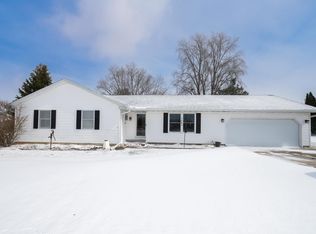 133 E Miller Rd, Edelstein, IL 61526