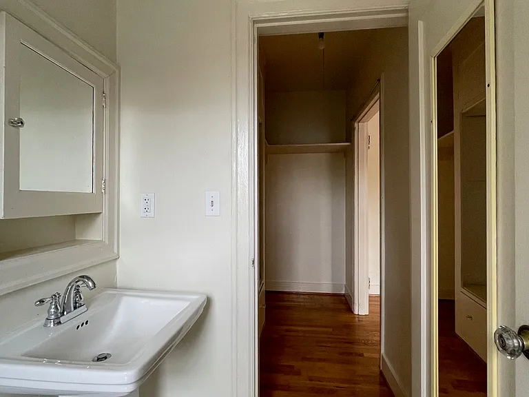 816 SE 29th Ave #303 — Photo 13
