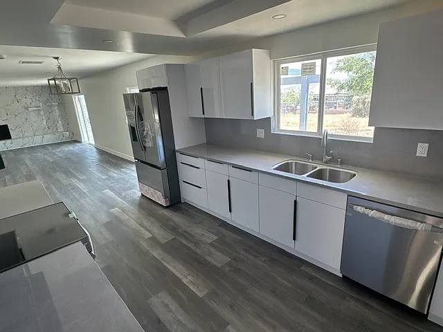 8545 Amador Ave — Photo 6