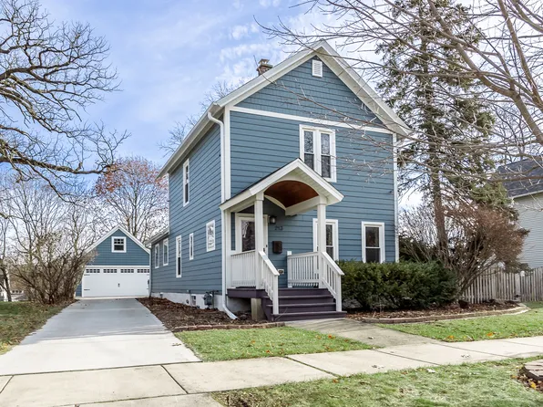 213 Perry St, Elgin, IL 60123