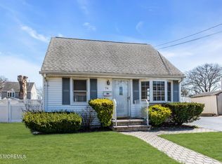 76 Compton Avenue, Hazlet, NJ 07734