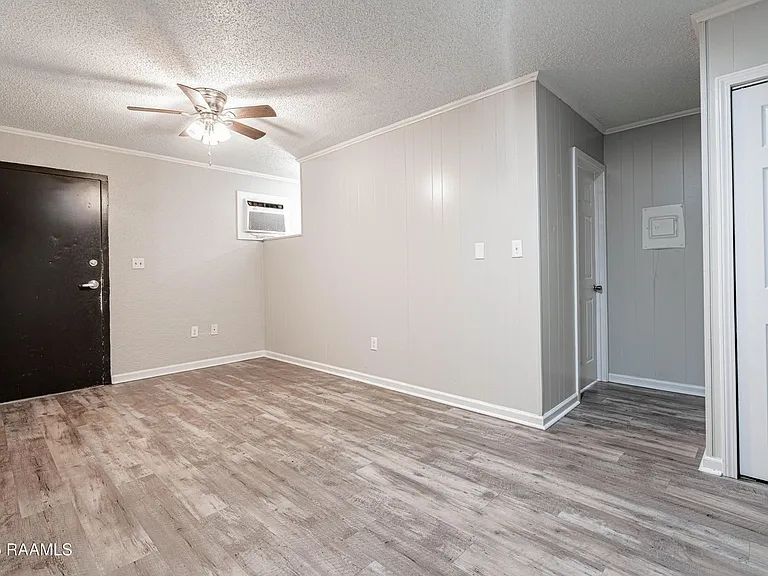 314 Deare St #27 — Photo 9