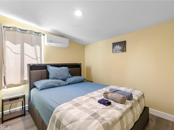 santa-ana-california-448100967 picture