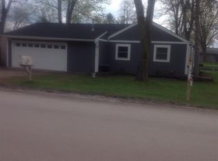 1058 Sarah Rd, Pinckney, MI 48169