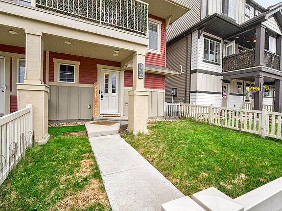 2nd image of 856 Daniels Way SW