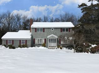 5 Broken Arrow Rd, Warren, NJ 07059