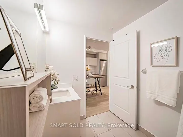 100 Dalhousie St #411 — Photo 9