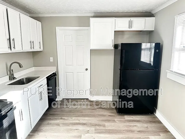 103 Snider Ave — Photo 9