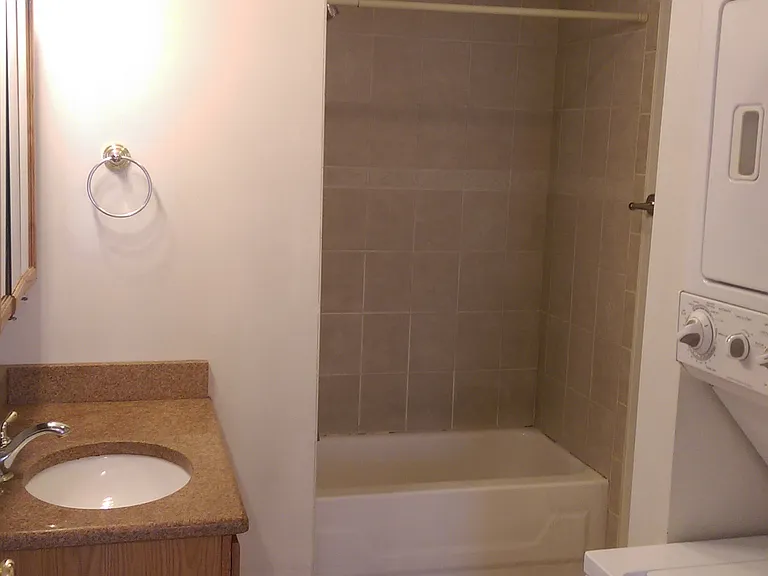 23R Armstrong St #1 — Photo 11