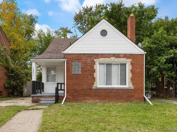 15871 Saint Marys St, Detroit, MI 48227