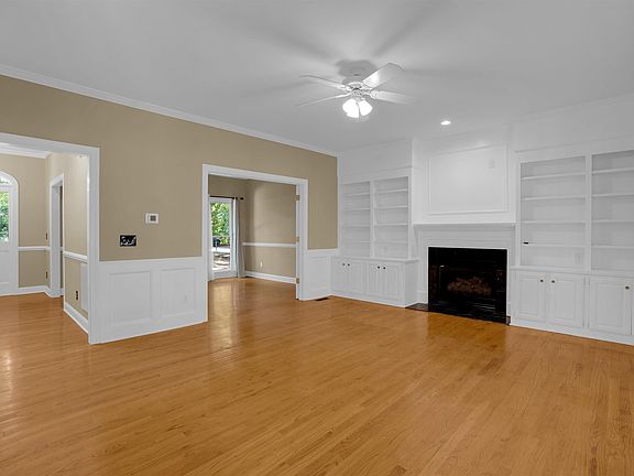 5th image of 129 Ashley Hills Dr