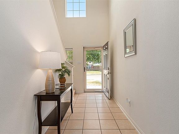 4th image of 505 Misty Mountain Dr