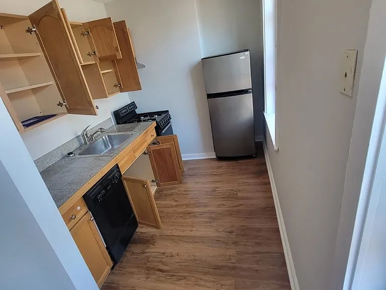 145 Endicott St #12 — Photo 3
