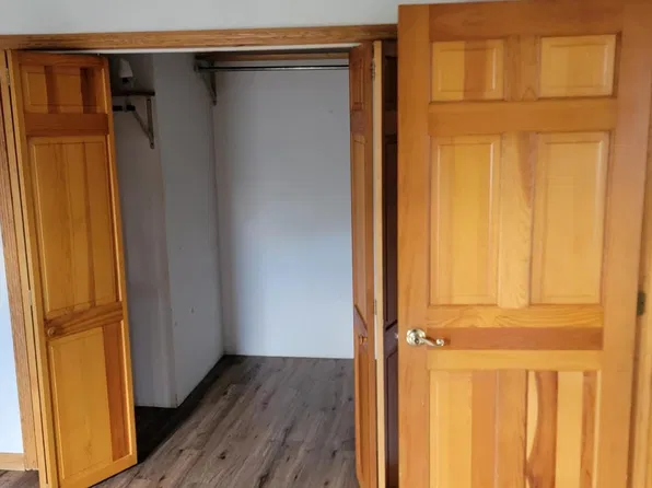 61 Fallbrook St, Carbondale, PA