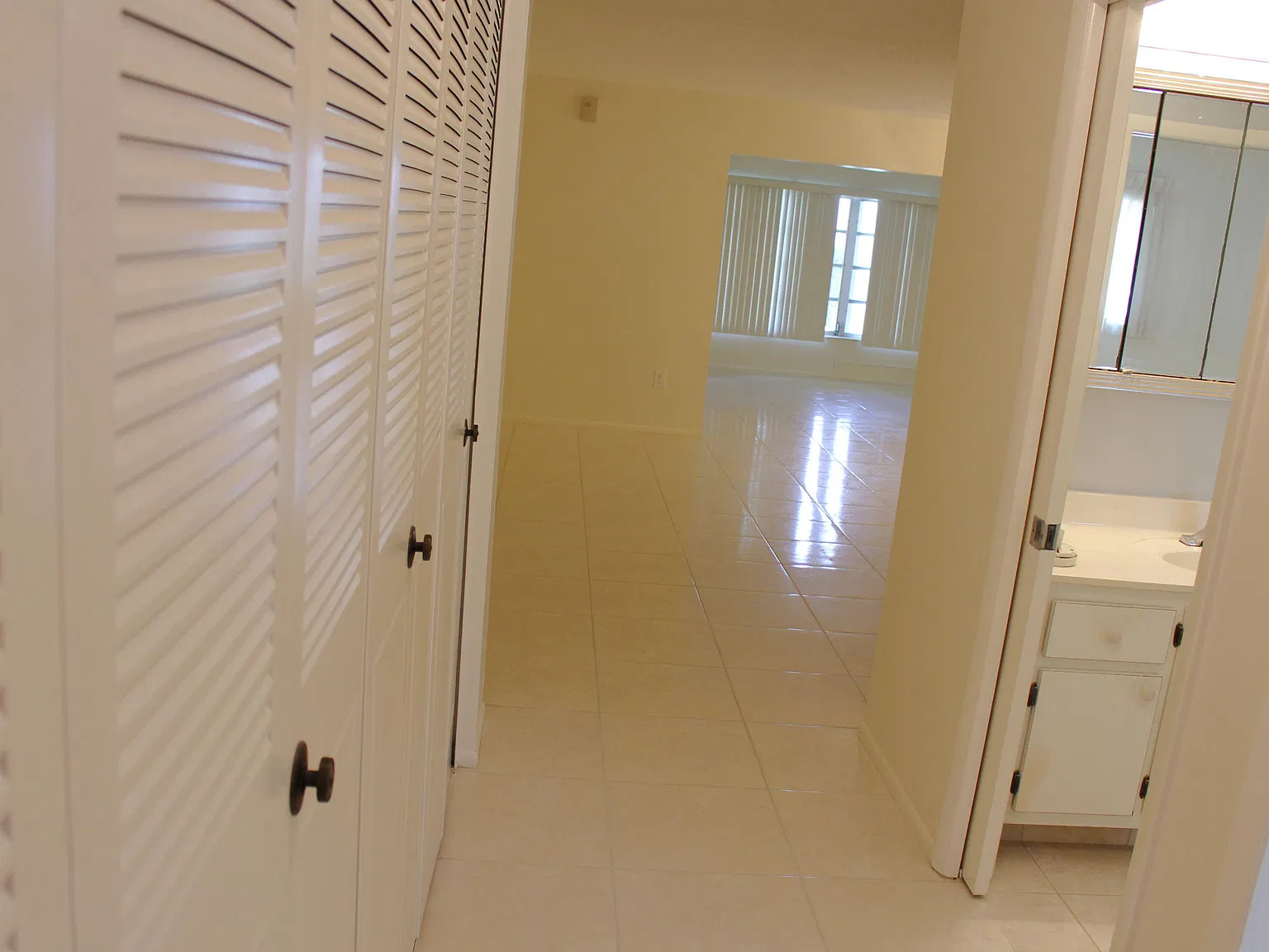 1 bed, 1.0 bath, 1059 sqft, $1,500 — Photo 3