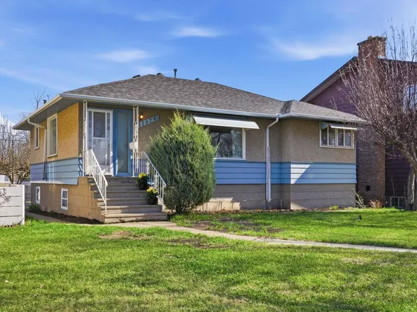 13024 Sherbrooke Ave NW, Edmonton, AB T5L 4E8