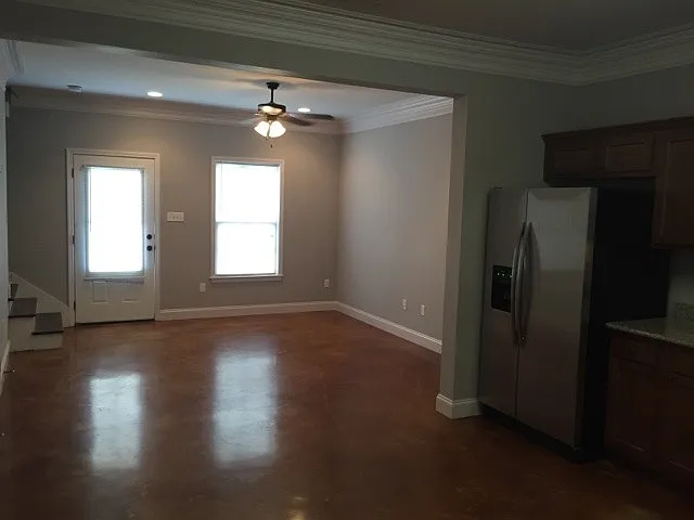 2 Bed 2.5 Bath Townhome off of Verot School Rd — Photo 4