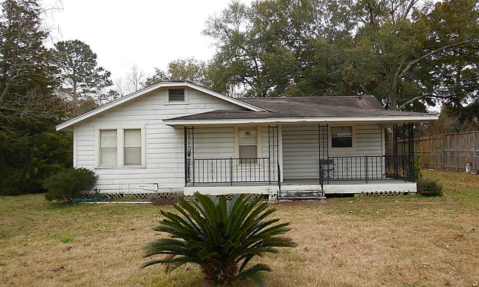 This fabulous home on one acre is calling your name. A great front porch to look out and enjoy the spacious yard!