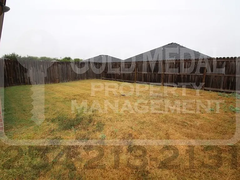 4505 Cambridge Dr — Photo 32