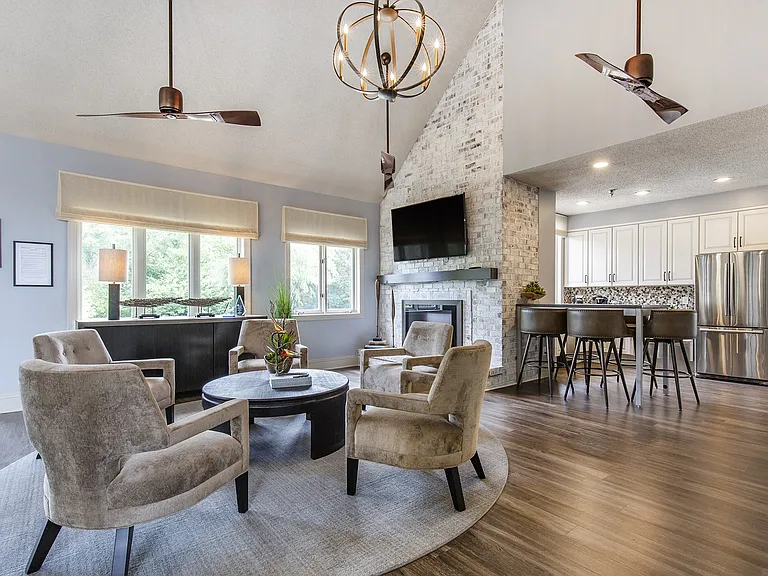 Wilde Lake Apartments — Photo 3