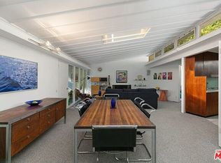 1900 Calgary Ln, Los Angeles, CA 90077