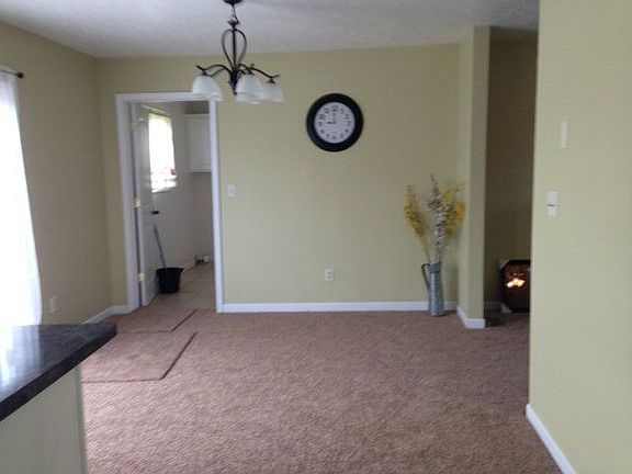 3rd image of 1174 Heritage Ln