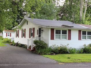 2955 Holland Dr, Auburn, NY 13021