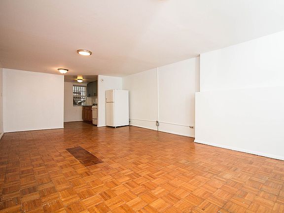 5th image of 378 Wythe Ave #A