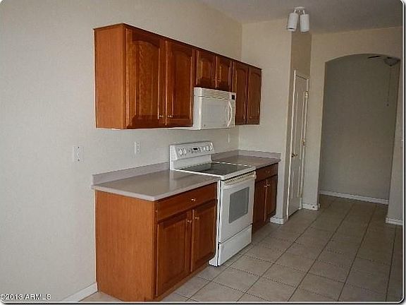 5th image of 3863 E Westchester Dr