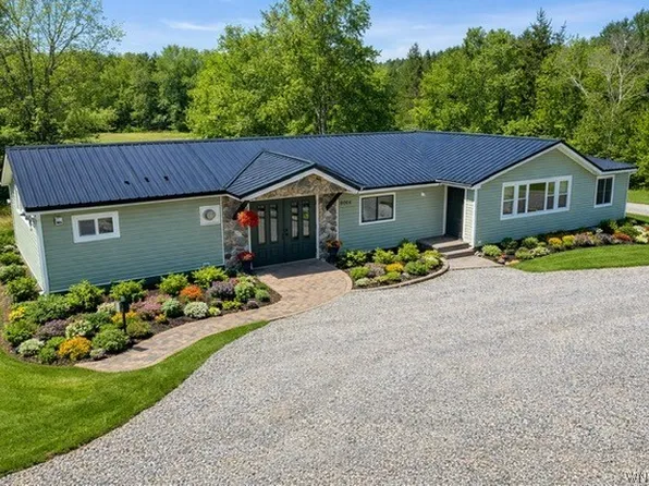 8064 State Rd, Colden, NY 14033