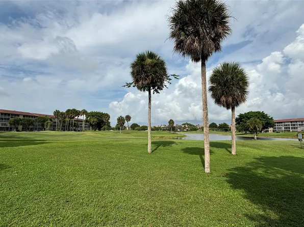 850 SW 133rd Terrace #117 B, Pembroke Pines, FL 33027