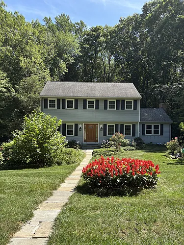 20 Godman Rd Photo 1