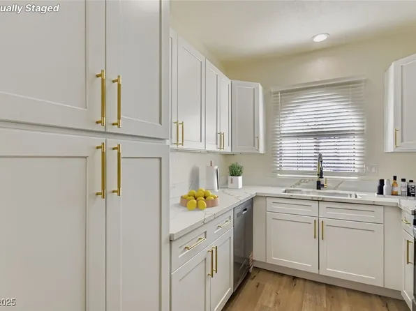 1423 Santa Margarita St Unit D, Las Vegas, NV 89146